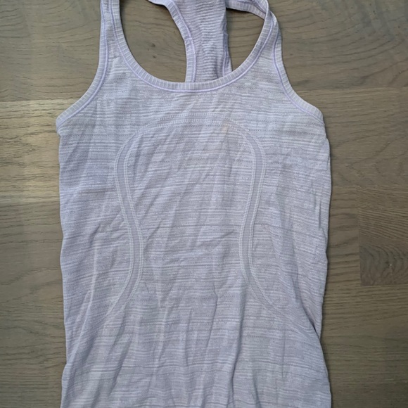 Athletic top - Picture 1 of 2